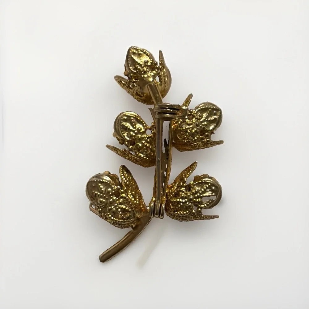 Vintage Gold Tone Lavender Rhinestone Floral Spray Brooch Filigree Flower Pin
